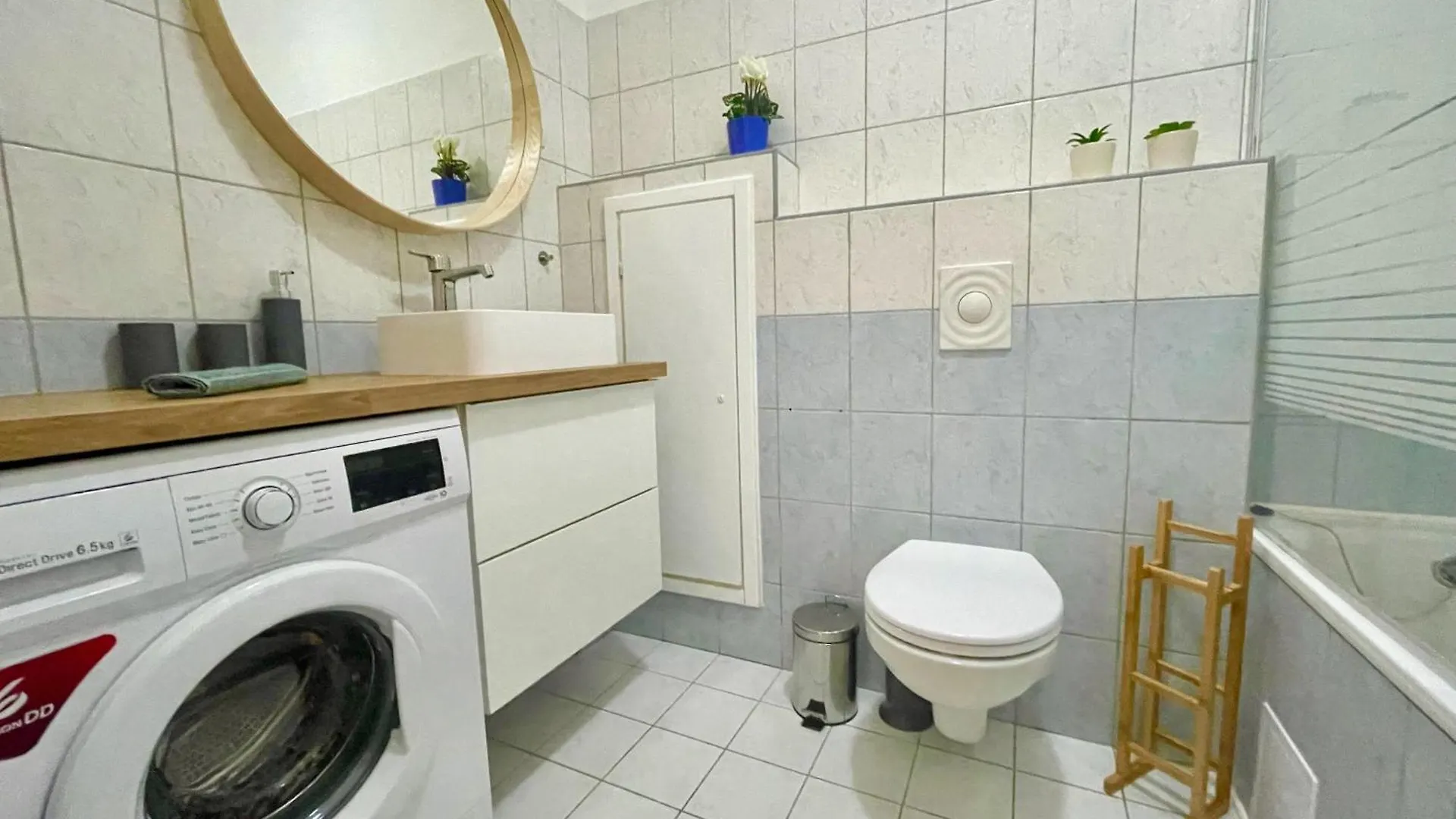 #Klauzal11#Design Apartment #2Bdrm #Freeparking Budapest Hungary