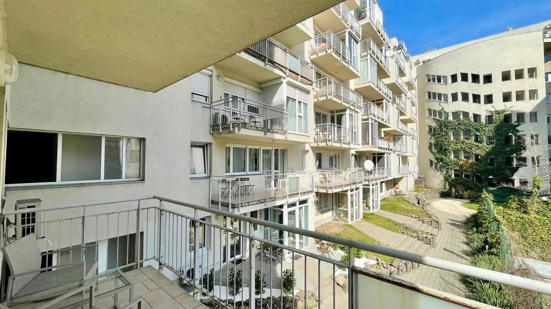 #Klauzal11#Design Apartment #2Bdrm #Freeparking Budapest Hungary